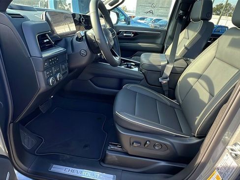 New 2026 Chevrolet Suburban Premier w/ Sun And Tow Package image 13