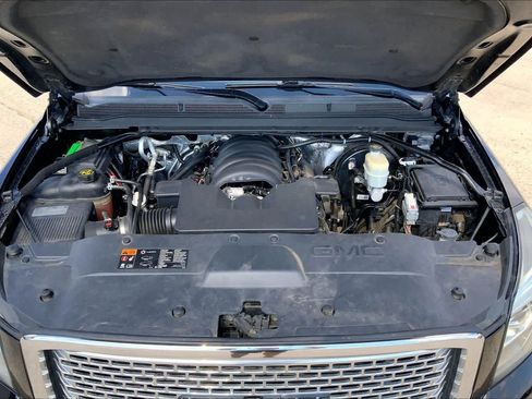 Used 2015 GMC Yukon Denali w/ Open Road Package AWD/4WD image 31