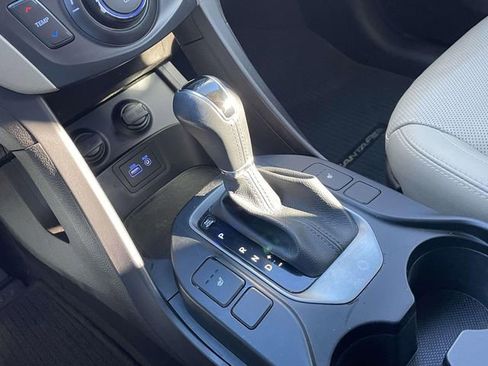 Used 2017 Hyundai Santa Fe Limited w/ Cargo Package image 29