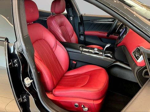 Used 2023 Maserati Ghibli Modena RWD image 29