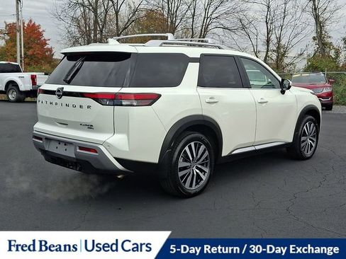Used 2022 Nissan Pathfinder Platinum w/ Cargo Package image 12