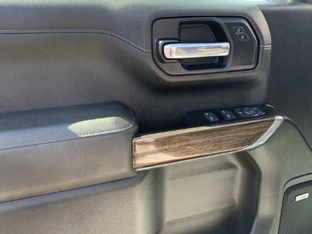 Used 2022 Chevrolet Silverado 1500 RST w/ Convenience Package II AWD/4WD image 17