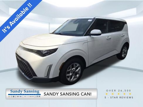 Used 2023 Kia Soul LX w/ Option Group 015 FWD image 1