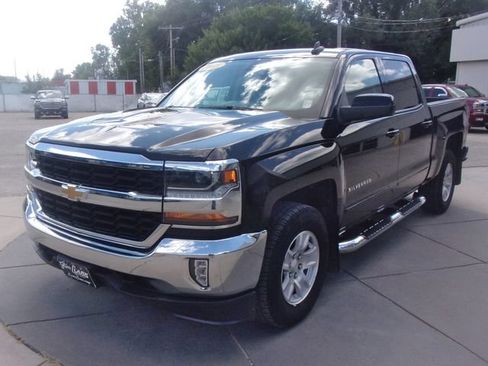 Used 2018 Chevrolet Silverado 1500 LT w/ All Star Edition AWD/4WD image 15