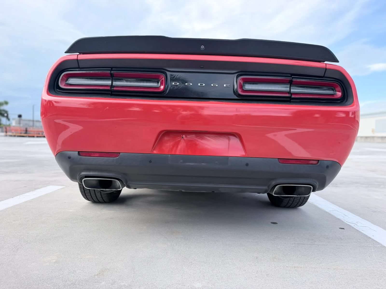 Used 2018 Dodge Challenger R/T w/ Driver Convenience Group RWD image 13