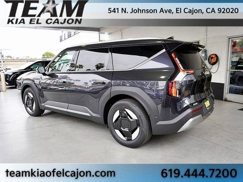 New 2026 Kia EV9 Wind image 8