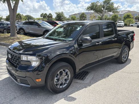 Used 2025 Ford Maverick XLT FWD image 11