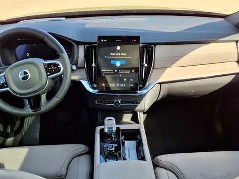 New 2026 Volvo XC90 T8 Ultra w/ Protection Package Premier AWD/4WD image 21