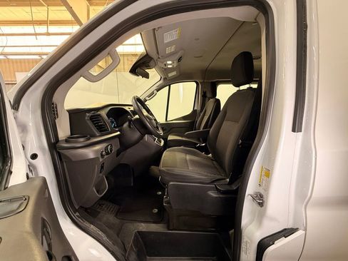 Used 2021 Ford Transit 350 XLT image 17
