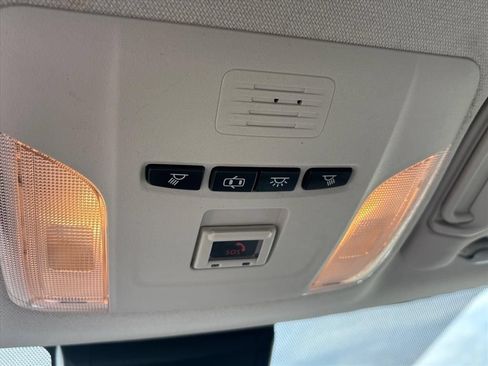 Used 2021 Toyota Corolla LE FWD image 34