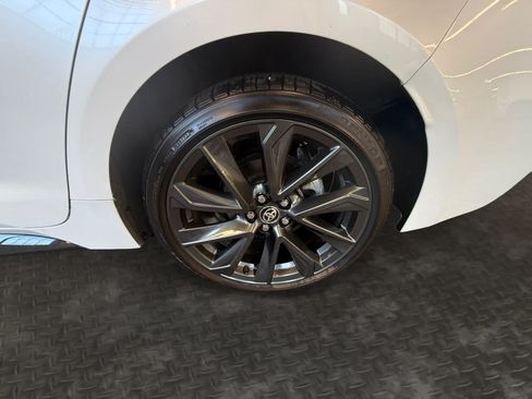 Used 2025 Toyota Corolla SE FWD image 9