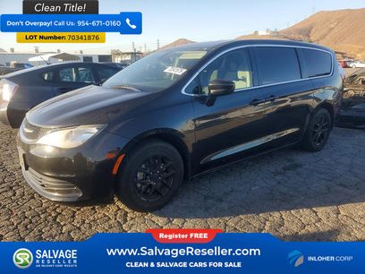 Used 2017 Chrysler Pacifica LX