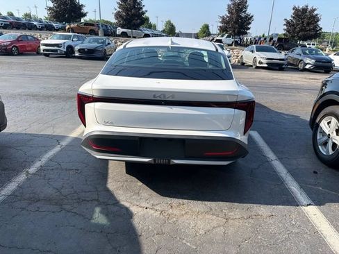 Certified 2025 Kia K4 FWD image 5