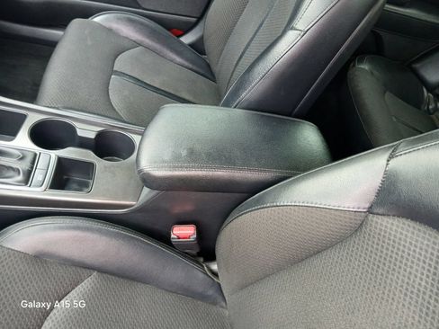 Used 2018 Kia Optima S FWD image 8
