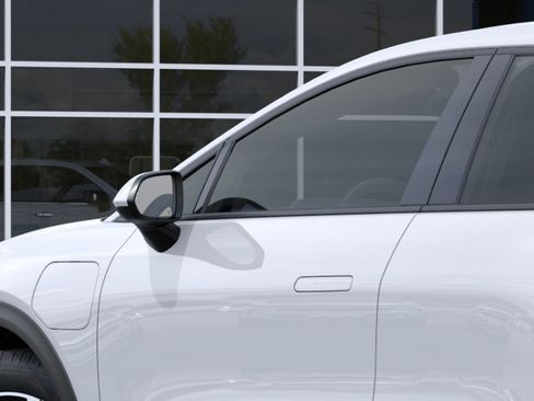 New 2026 Chevrolet Equinox EV LT FWD image 36