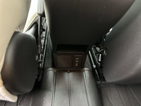Used 2023 Buick Encore GX Preferred w/ Cold Weather Comfort Package AWD/4WD image 20