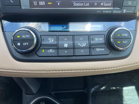 Used 2018 Toyota RAV4 XLE w/ Convenience Package AWD/4WD image 22