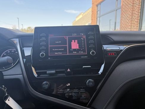 Used 2021 Toyota Camry SE image 24