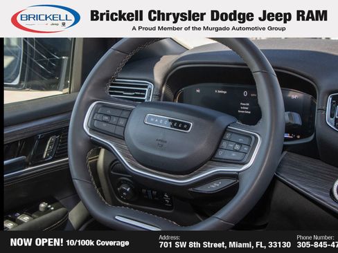 Used 2024 Jeep Wagoneer L Series II w/ Flexible Seating Group AWD/4WD image 21