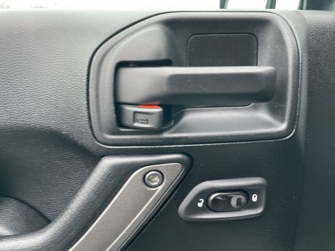 Used 2017 Jeep Wrangler Unlimited Sport w/ Quick Order Package 24S image 35