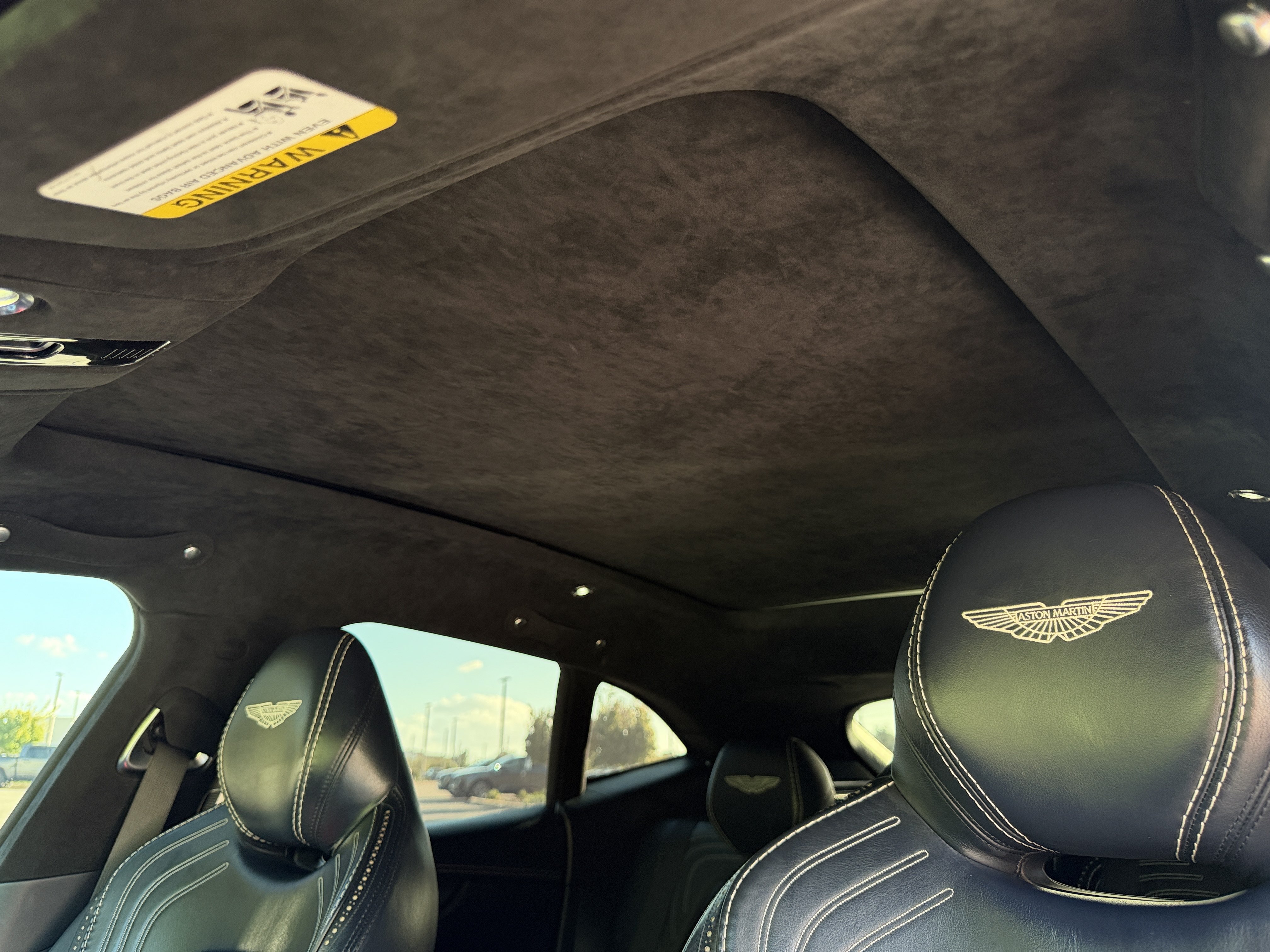 Used 2021 Aston Martin DBX AWD/4WD image 19