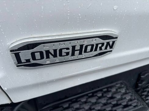 Used 2025 RAM 1500 Limited AWD/4WD image 9