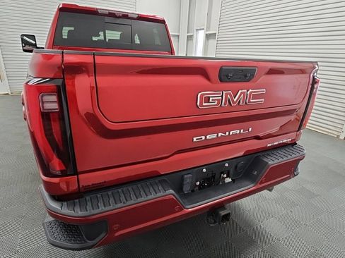 Used 2024 GMC Sierra 2500 Denali w/ Denali Reserve Package AWD/4WD image 8