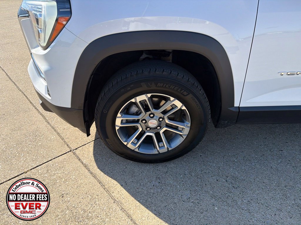 Used 2025 GMC Terrain Elevation AWD/4WD image 14