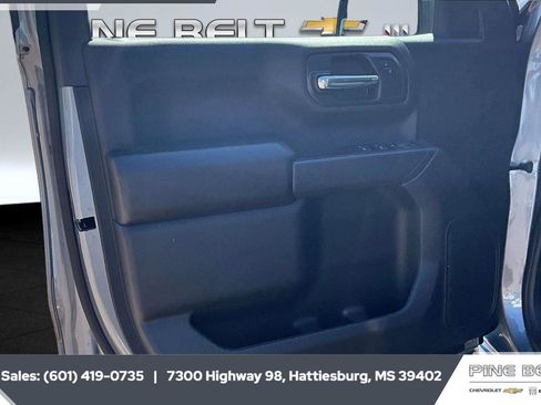 New 2026 Chevrolet Silverado 1500 Custom Trail Boss w/ LPO, Dark Essentials Package AWD/4WD image 18