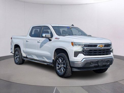 Used 2023 Chevrolet Silverado 1500 LT AWD/4WD image 8