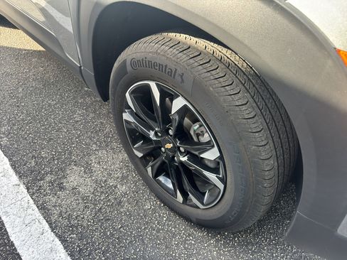 Certified 2023 Chevrolet TrailBlazer LT w/ Convenience Package image 11