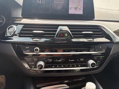 Used 2019 BMW 530i image 4