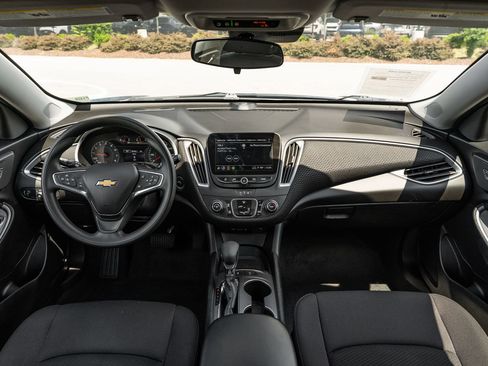 Used 2024 Chevrolet Malibu LS w/ Driver Confidence Package FWD image 21