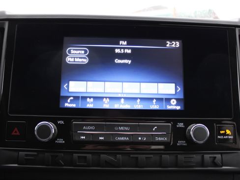 Certified 2025 Nissan Frontier S image 19