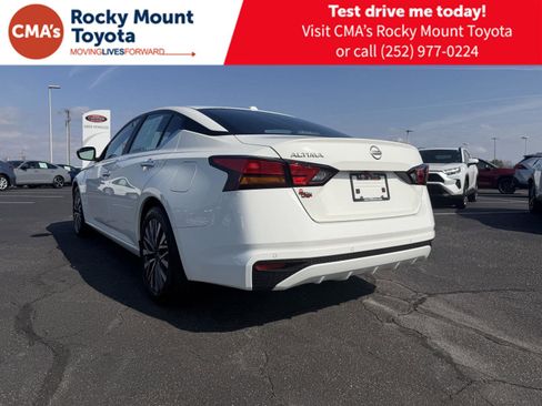 Used 2025 Nissan Altima 2.5 SV image 5