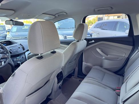 Used 2017 Ford Escape SE FWD image 28