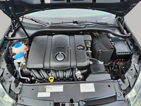 Used 2014 Volkswagen Golf 4-Door image 19