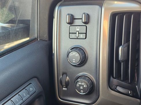 Used 2018 Chevrolet Silverado 3500 High Country image 37