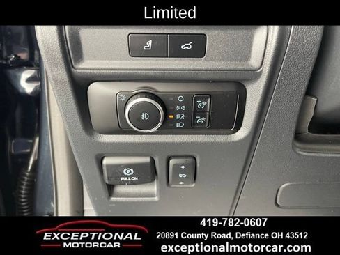 Used 2024 Ford Expedition Limited AWD/4WD image 37