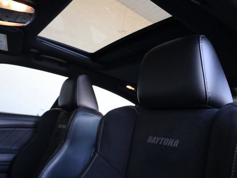 Used 2021 Dodge Charger Scat Pack w/ Daytona Edition Group RWD image 19