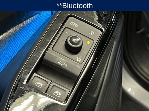 Used 2025 Volkswagen ID.4 Pro RWD image 17