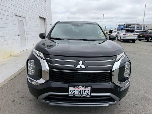 Used 2025 Mitsubishi Outlander SE FWD image 10