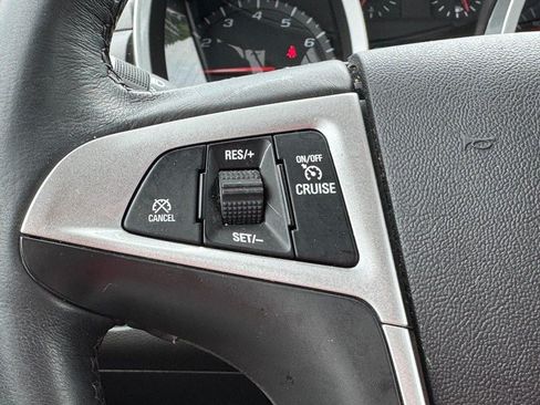 Used 2017 Chevrolet Equinox LT w/ Convenience Package FWD image 16