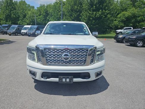 Used 2017 Nissan Titan Platinum Reserve w/ Off-Road Package AWD/4WD image 2