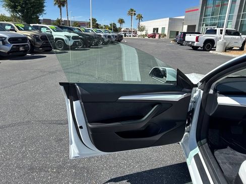 Used 2023 Tesla Model 3 Standard Range RWD image 10