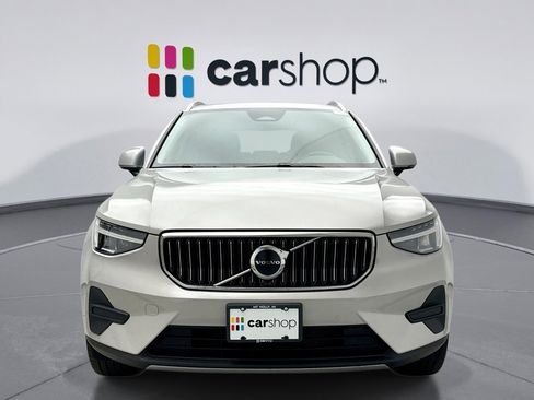Used 2025 Volvo XC40 B5 Core AWD/4WD image 8