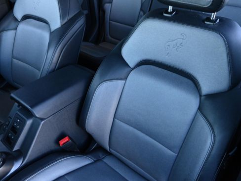 Used 2023 Ford Bronco Everglades image 11