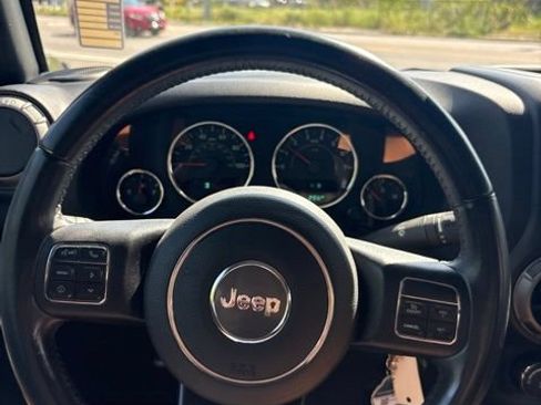 Used 2017 Jeep Wrangler Sport w/ Quick Order Package 24S AWD/4WD image 17