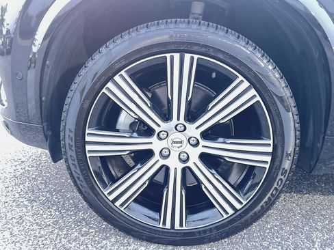 Certified 2024 Volvo XC90 T8 Ultimate w/ Protection Package AWD/4WD image 12