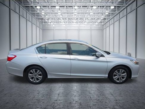 Used 2013 Honda Accord LX image 9